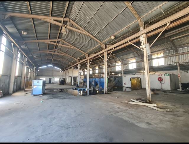 1,100M² WORKSHOP TO LET IN ELANDSFONTEIN